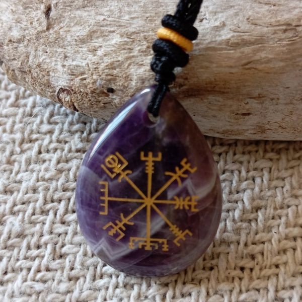 TALISMANAS-VEGVISIR-stebuklingas simbolis